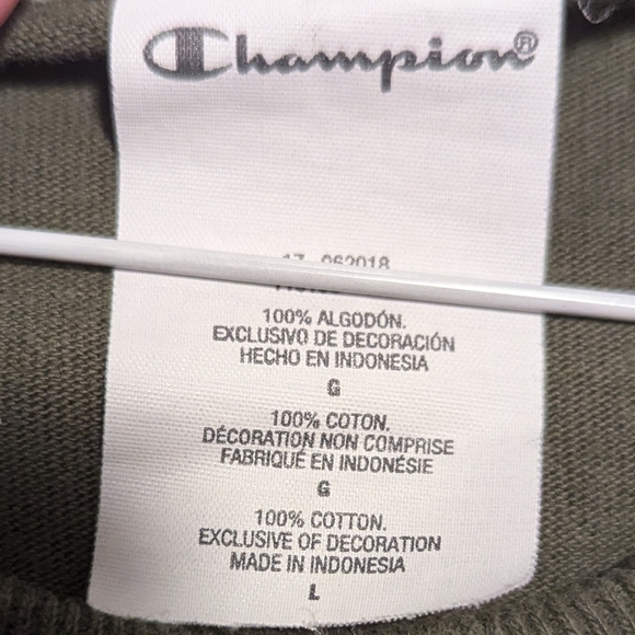 Champion Heritage Logo Tshirt green- size Large - Picture 5 of 6